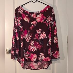 ELLE WOMAN"S burgundy floral long sleeve shirt.